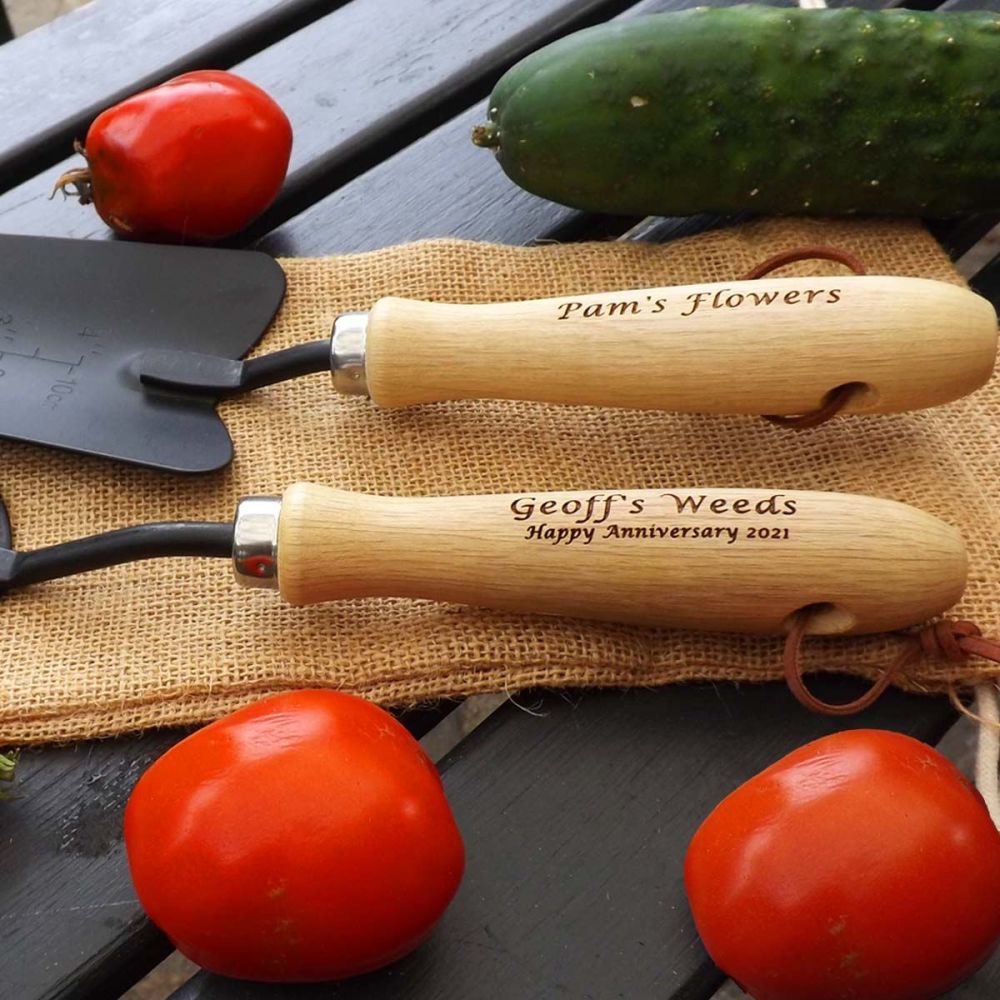 Personalised Garden Fork and Trowel Set - A great Birthday gift for gardeners.